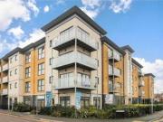 2 Bedrooms Flat for rent in Regent House, Strood,...