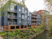 2 Bedrooms Flat for rent in Ripple Court, Canterbury CT1