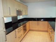2 Bedrooms Flat for rent in River Crescent, Nottingham NG2