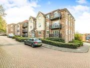 2 Bedrooms Flat for rent in Roland House Harris Place,...