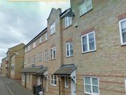 2 Bedrooms Flat for rent in Rookes Crescent, Chelsmford CM1