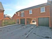 2 Bedrooms Flat for rent in Rosecreek Gardens,...