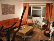 2 Bedrooms Flat for rent in Ross Road, Wallington SM6