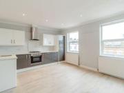 2 Bedrooms Flat for rent in Rucklidge Avenue, London NW10