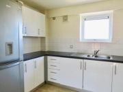 2 Bedrooms Flat for rent in Sandhills Avenue, Hamilton,...