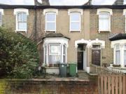 2 Bedrooms Flat for rent in Sebert Road, London E7