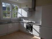 2 Bedrooms Flat for rent in Sedgemere Avenue, East...