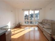 2 Bedrooms Flat for rent in Skyline Court, 74 Park Lane,...