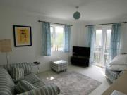 2 Bedrooms Flat for rent in Snape Hill Crescent,...