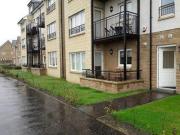 2 Bedrooms Flat for rent in South Chesters Gardens,...
