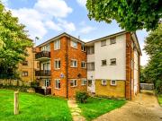 2 Bedrooms Flat for Rent in South Norwood Hill | Foxtons