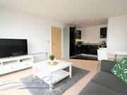 2 Bedrooms Flat for rent in South Quay, Kings Road,...