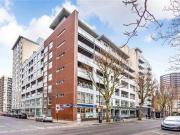 2 Bedrooms Flat for rent in Southgate Road, Islington,...