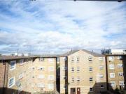 2 Bedrooms Flat for rent in St. Andrews Court, Queen...