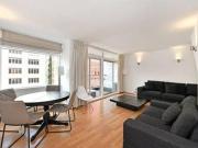 2 Bedrooms Flat for rent in St. Giles High Street,...