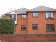 2 Bedrooms Flat for rent in St. James Terrace, Farnham GU9