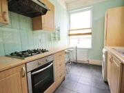 2 Bedrooms Flat for rent in St. Judes Road, Englefield...
