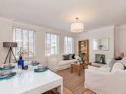 2 Bedrooms Flat for rent in Stafford Court, Kensington...