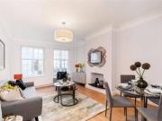 2 Bedrooms Flat for rent in Stafford Court, Kensington...