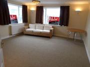 2 Bedrooms Flat for rent in Station Road, Ainsdale,...