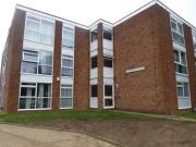 2 Bedrooms Flat for rent in Stockingstone Road, Luton LU2