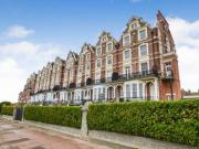 2 Bedrooms Flat for rent in Stonehaven Court, Knole...