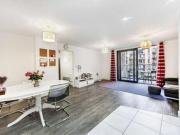 2 Bedrooms Flat for rent in Surrey Quays Road, London SE16