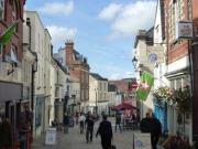 2 Bedrooms Flat for rent in Swan Lane, Stroud,...