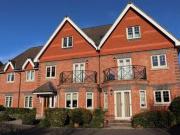 2 Bedrooms Flat for rent in Templeside Gardens, High...