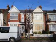 2 Bedrooms Flat for rent in Tewkesbury Terrace, London N11