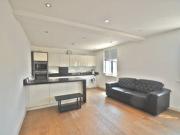 2 Bedrooms Flat for rent in The Broadway, Ealing W5