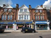2 Bedrooms Flat for rent in The Broadway, Woking GU21