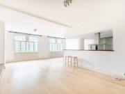 2 Bedrooms Flat for Rent in The Highway | Foxtons