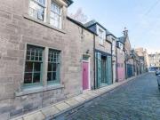 2 Bedrooms Flat for rent in Thirlestane Lane, Edinburgh EH9