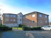 2 Bedrooms Flat for rent in Treetop Close, Luton LU2