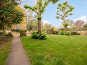 2 Bedrooms Flat for Rent in Victoria Drive | Foxtons 2 Bedrooms Flat for Rent in Victoria Drive | Foxtons