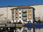 2 Bedrooms Flat for rent in Victory Mews, Brighton...
