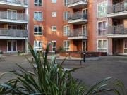 2 Bedrooms Flat for rent in Warstone Lane, Birmingham B18