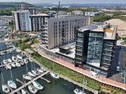 2 Bedrooms Flat for rent in Watkiss Way, Cardiff CF11