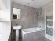 2 Bedrooms Flat for rent in Welburn, York YO60