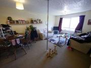 2 Bedrooms Flat for rent in Welton Court, Hyde Park,...