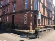 2 Bedrooms Flat for rent in Westclyffe Street, Glasgow G41