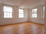 2 Bedrooms Flat for rent in Weston House, Orchard...
