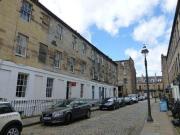 2 Bedrooms Flat for rent in William Street, Edinburgh EH3
