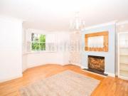 2 Bedrooms Flat for rent in Wimbledon Park Road,...
