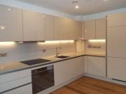 2 Bedrooms Flat for rent in Windslow House, Green Lane,...