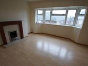 2 Bedrooms Flat for rent in Winterton Road, Bulkington,...