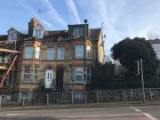 2 Bedrooms Flat for sale in 17 Maidstone Road, Chatham,...