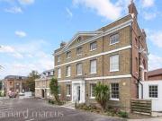2 Bedrooms Flat for sale in Ashley House, Ashley Road,...
