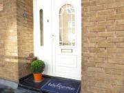 2 Bedrooms Flat for sale in Beechwood Lodge, Doncaster...